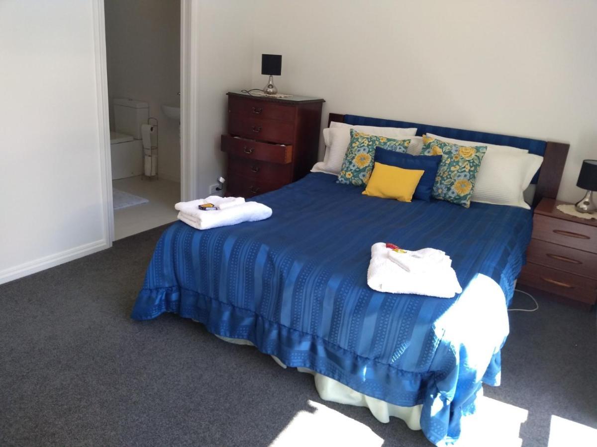 Appartamento Quiet Location With View And Public Transport Wellington Esterno foto